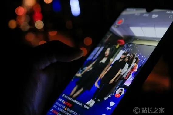 当下最火的社交平台有哪些？